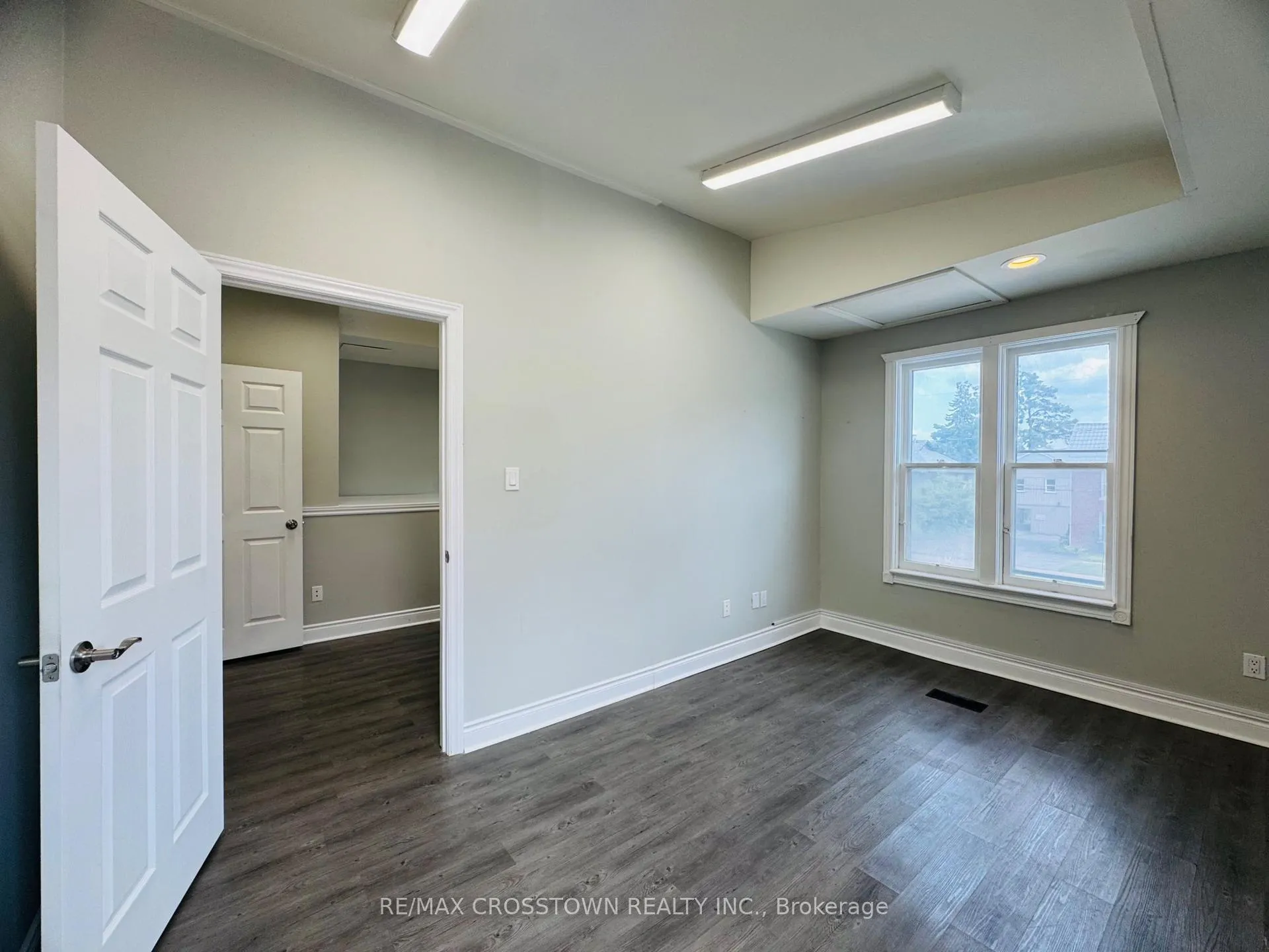 Photo 4 of Unit Upper, 178 Dunlop Street W, Barrie, Lakeshore — HOMEH