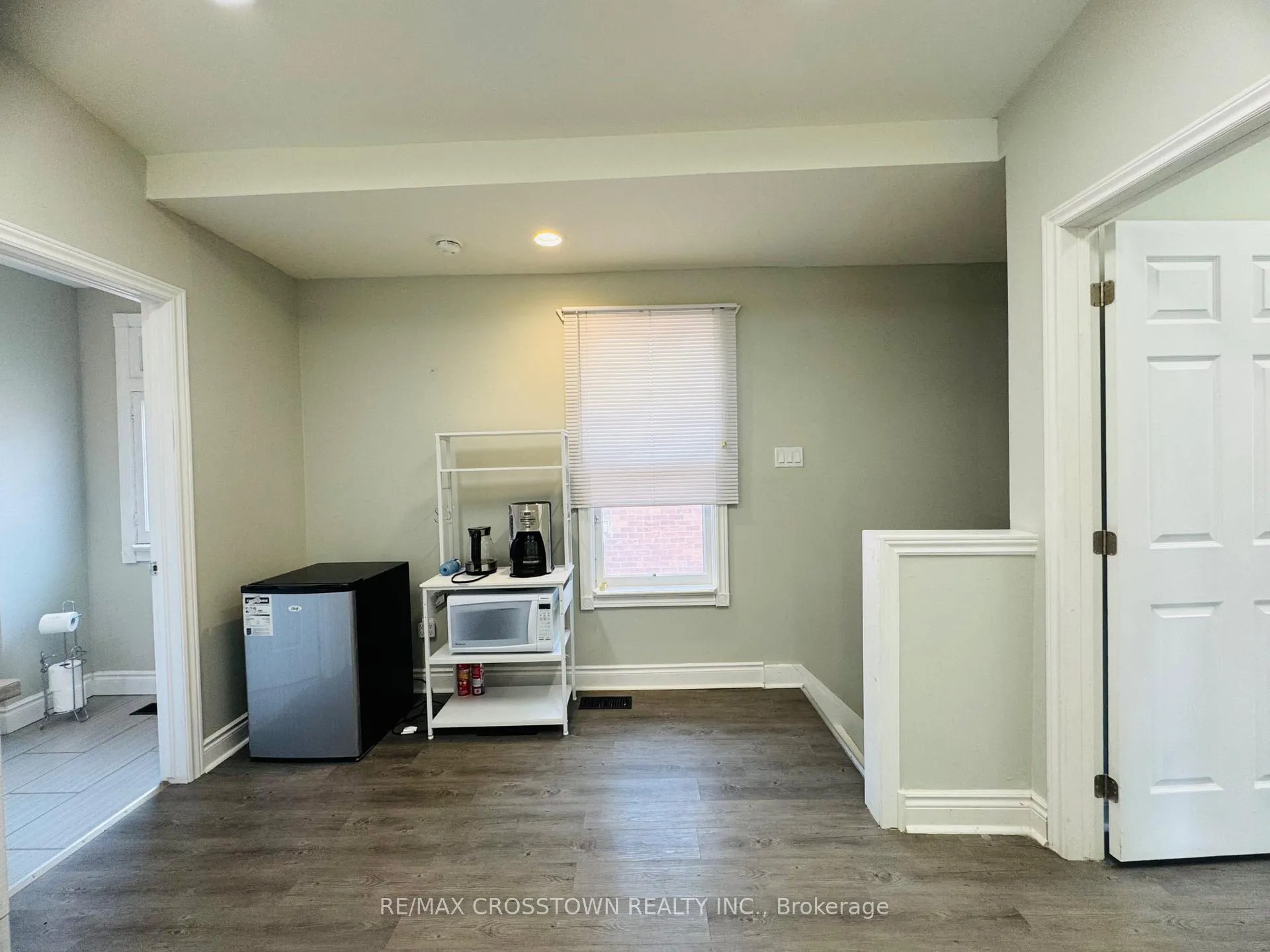 Photo 7 of Unit Upper, 178 Dunlop Street W, Barrie, Lakeshore — HOMEH