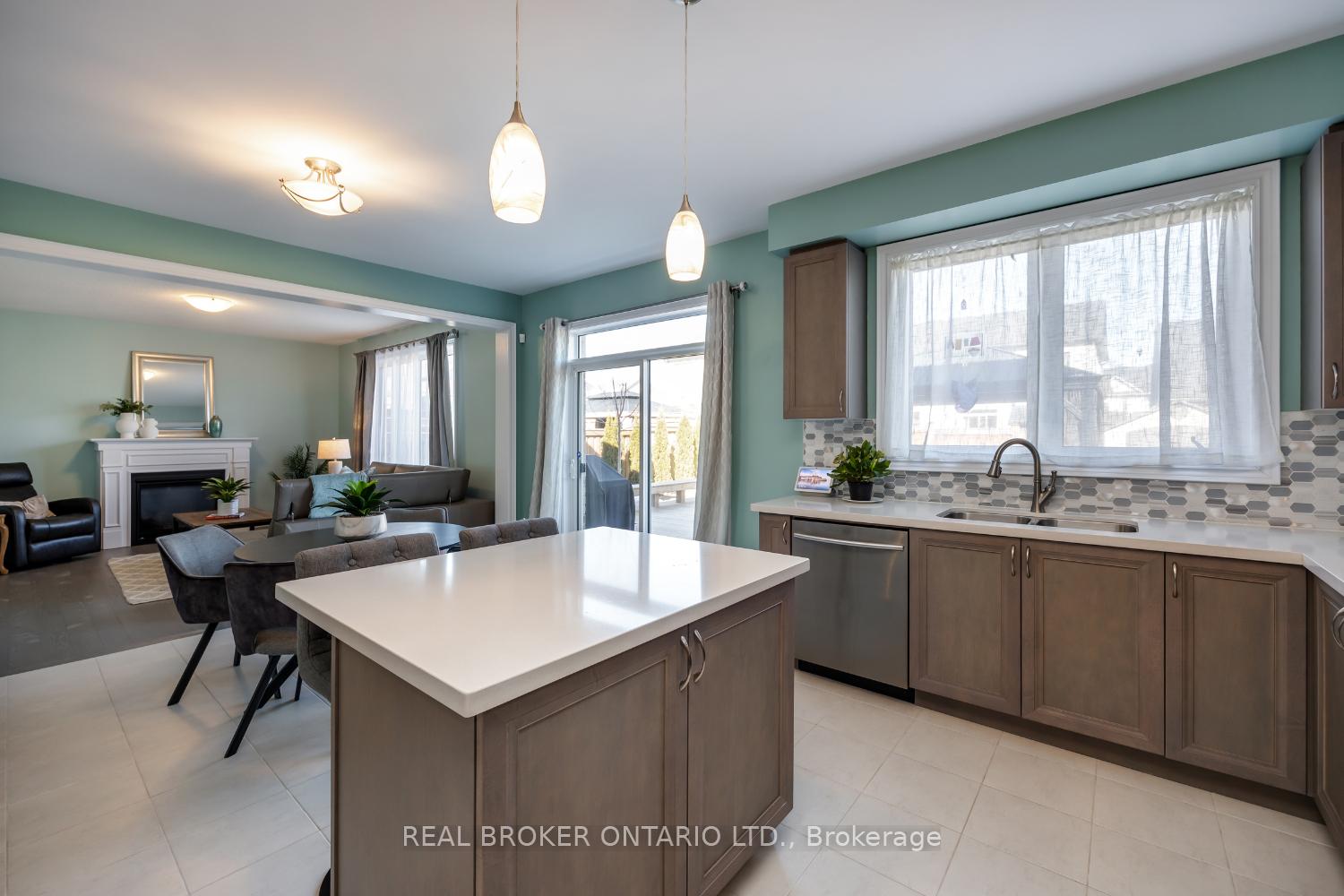 Photo 13 of 3 Melrose Drive, Cavan Monaghan, Cavan Twp — HOMEH