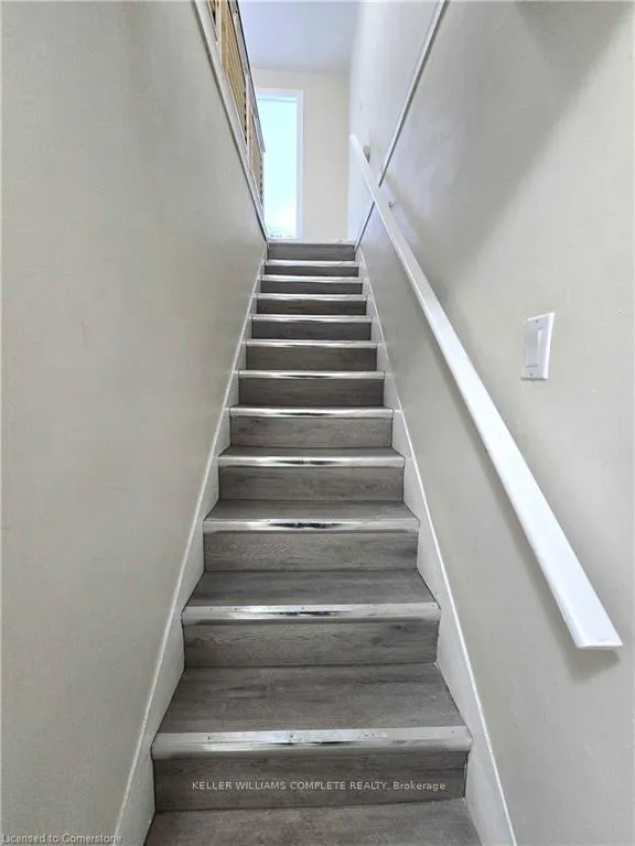 Photo 11 of Unit 4, 300 Balmoral Avenue, Hamilton, Crown Point — HOMEH
