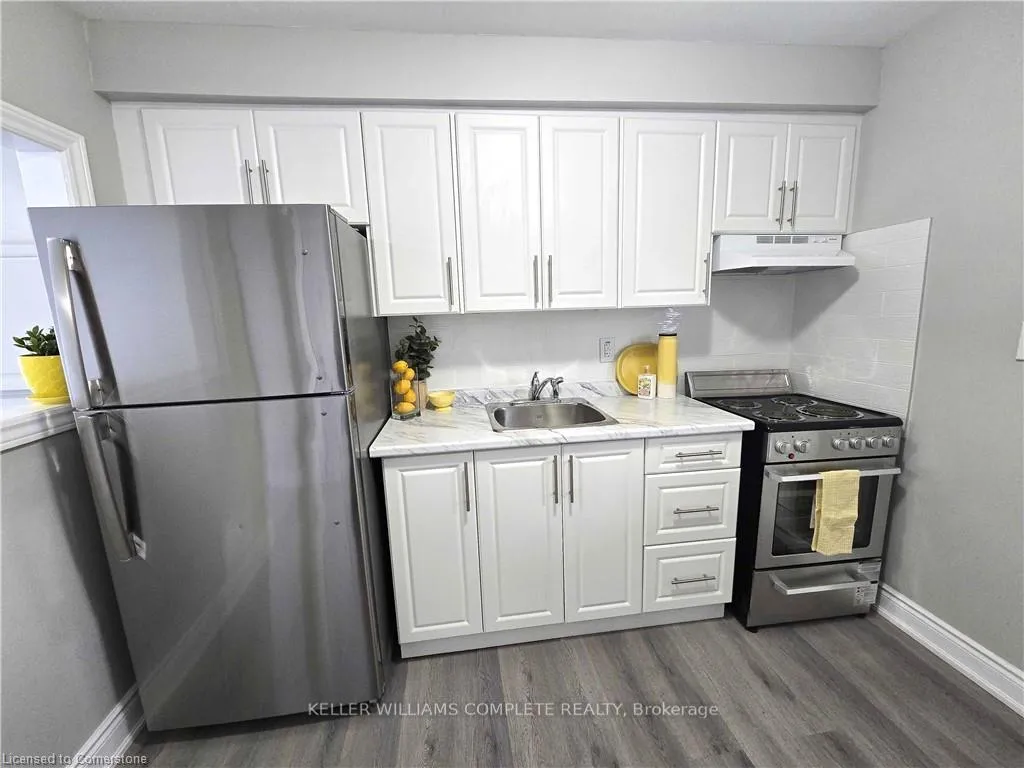 Photo 2 of Unit 2, 300 Balmoral Avenue, Hamilton, Crown Point — HOMEH