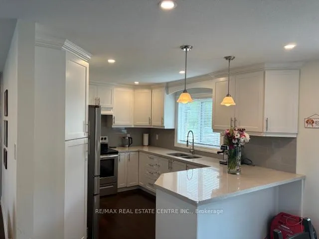 Photo 4 of 431 Second (Upper) Road E, Hamilton, Rural Stoney Creek — HOMEH