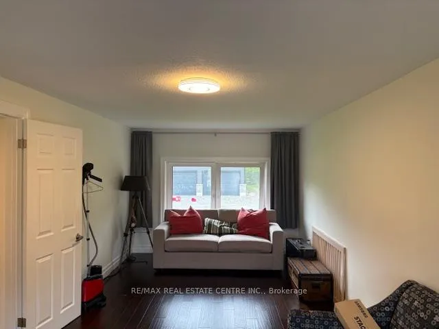 Photo 7 of 431 Second (Upper) Road E, Hamilton, Rural Stoney Creek — HOMEH