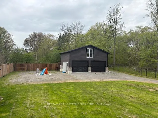 Photo 12 of 431 Second (Upper) Road E, Hamilton, Rural Stoney Creek — HOMEH