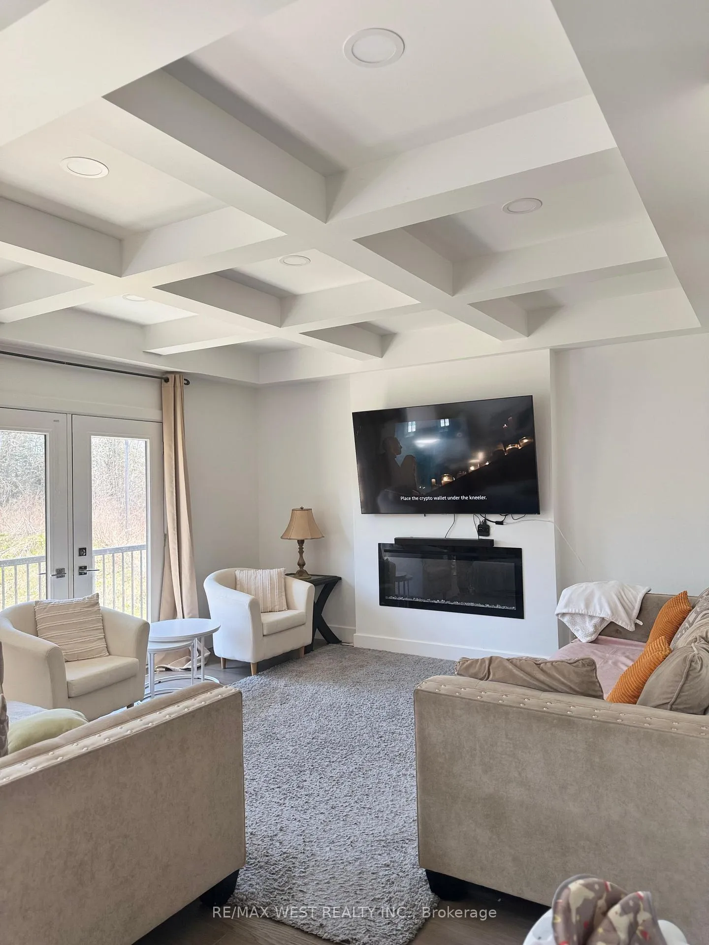 Photo 7 of 203 Merritt Crescent, North Middlesex, Parkhill — HOMEH