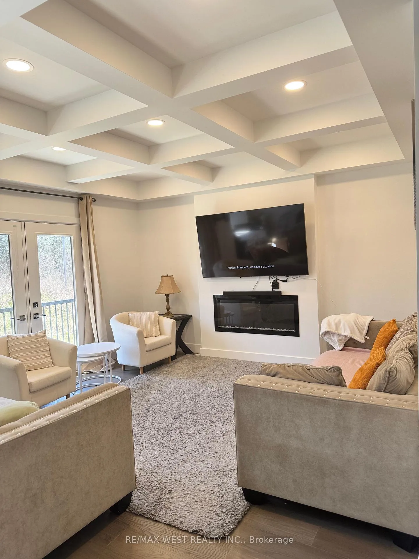 Photo 8 of 203 Merritt Crescent, North Middlesex, Parkhill — HOMEH