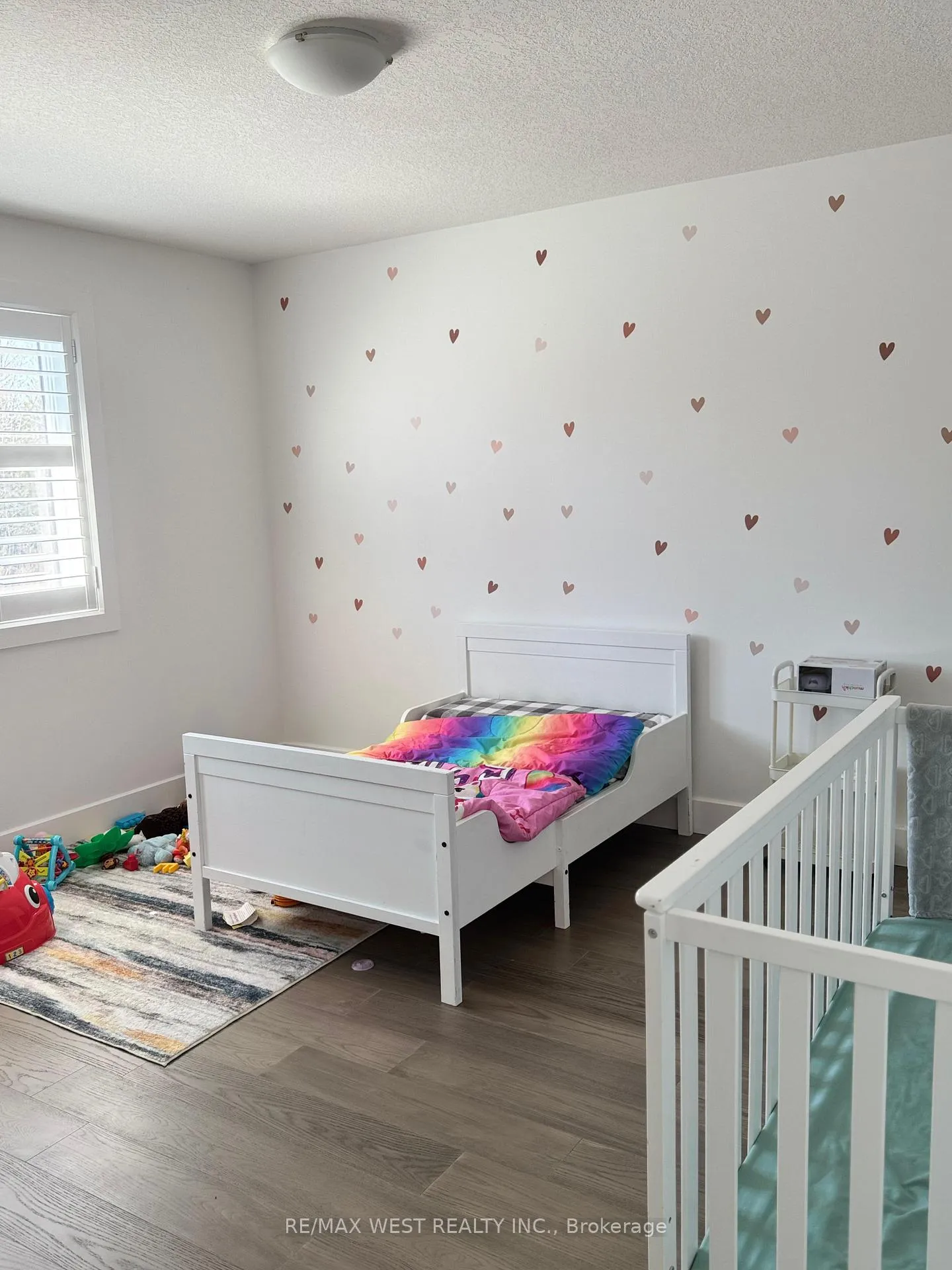 Photo 13 of 203 Merritt Crescent, North Middlesex, Parkhill — HOMEH