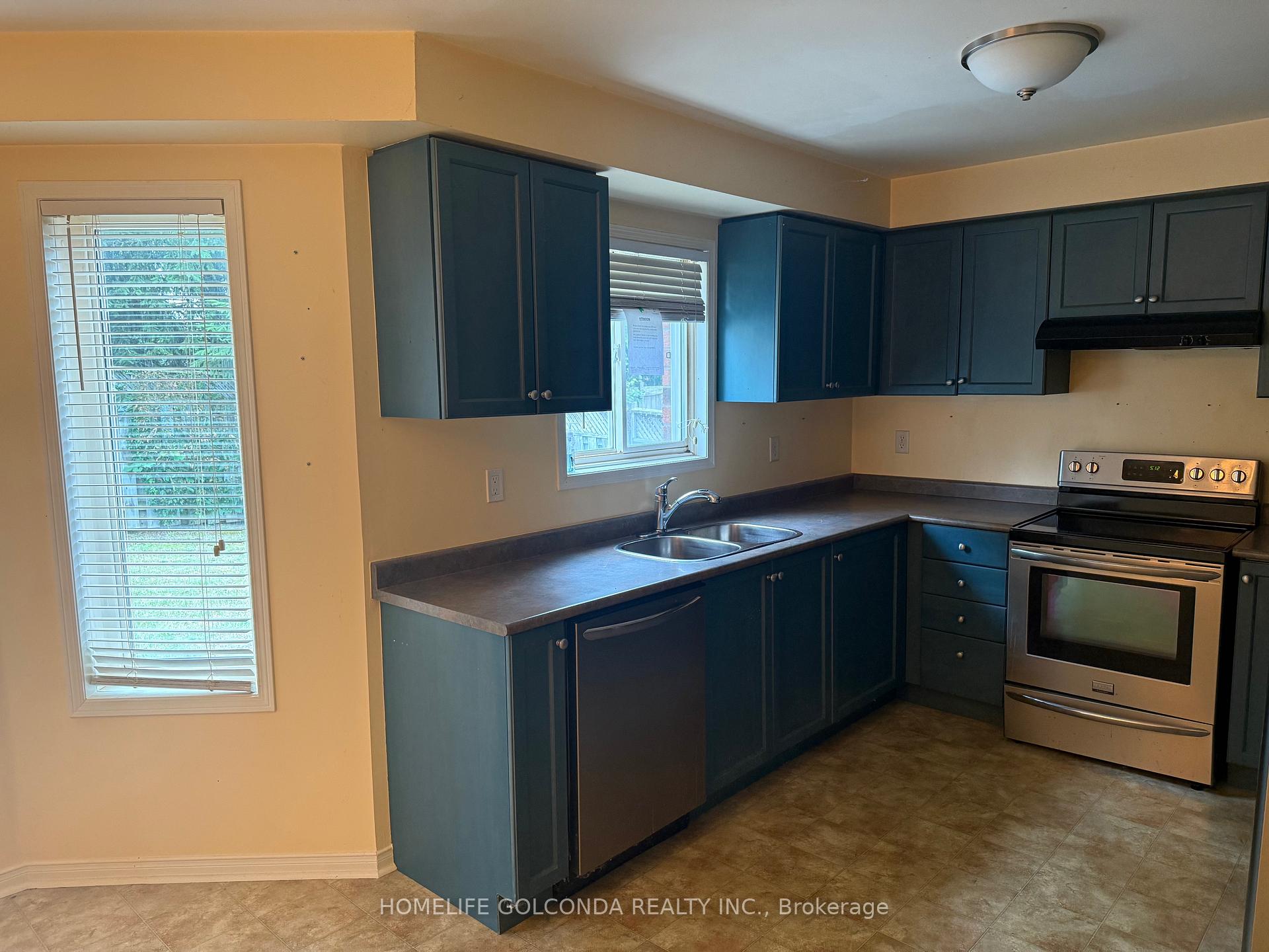 Photo 6 of 17 Leslie Avenue, Barrie, Holly — HOMEH