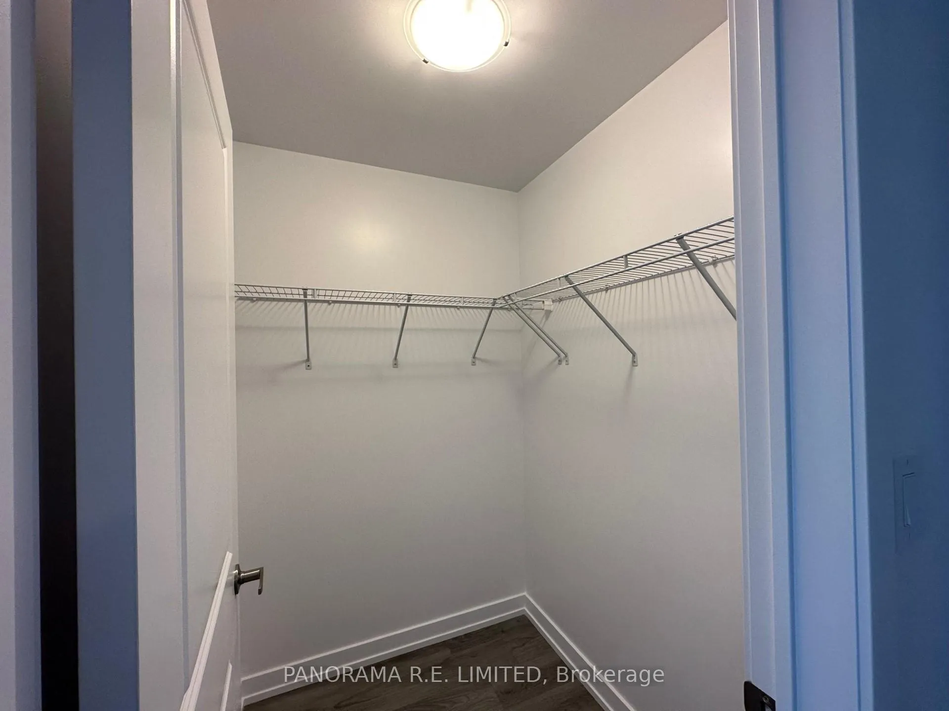 Photo 12 of Unit 813, 460 Dundas Street E, Hamilton, Waterdown — HOMEH