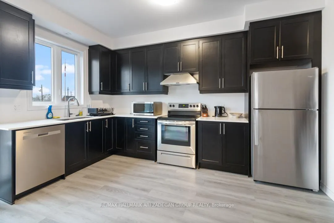 Photo 2 of Unit 37, 61 Soho Street, Hamilton, Stoney Creek Mountain — HOMEH