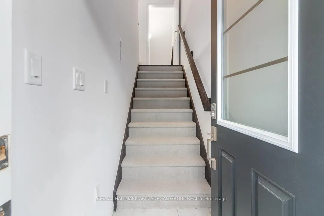 Photo 5 of Unit 37, 61 Soho Street, Hamilton, Stoney Creek Mountain — HOMEH