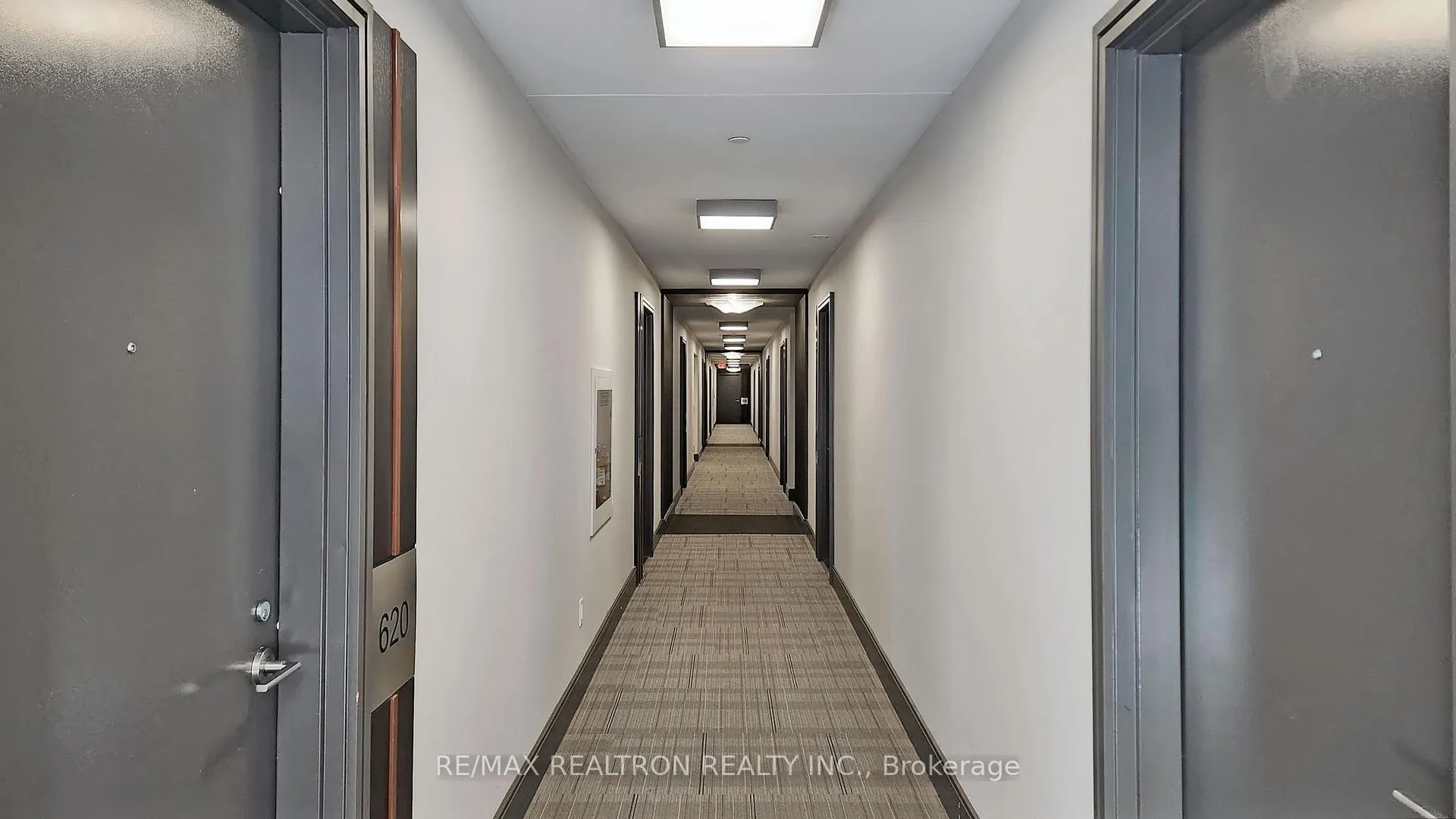 Photo 32 of Unit 628, 540 Bur Oak Ave, Markham, Berczy — HOMEH