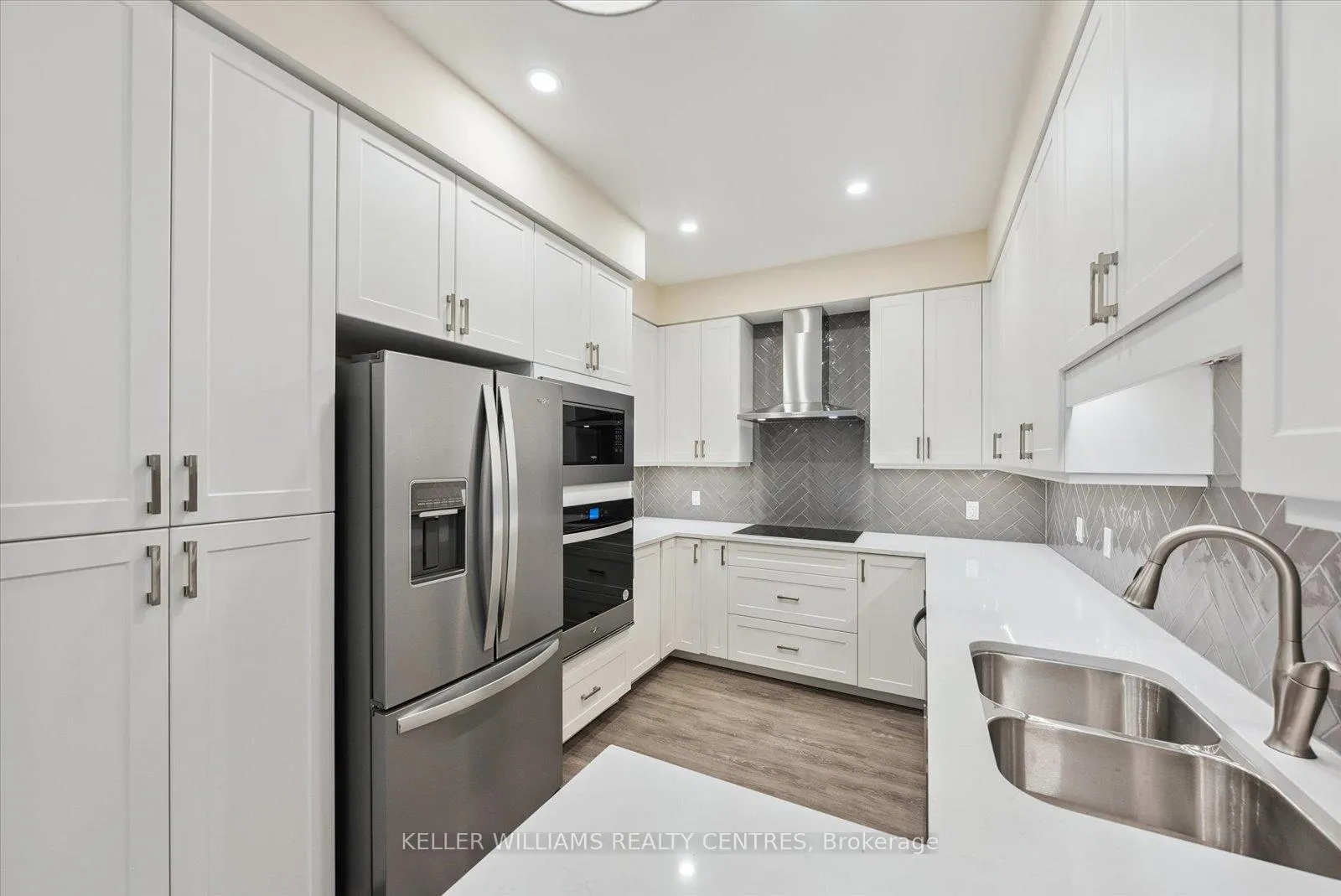 Photo 6 of Unit 702, 460 William Graham Drive, Aurora, Rural Aurora — HOMEH