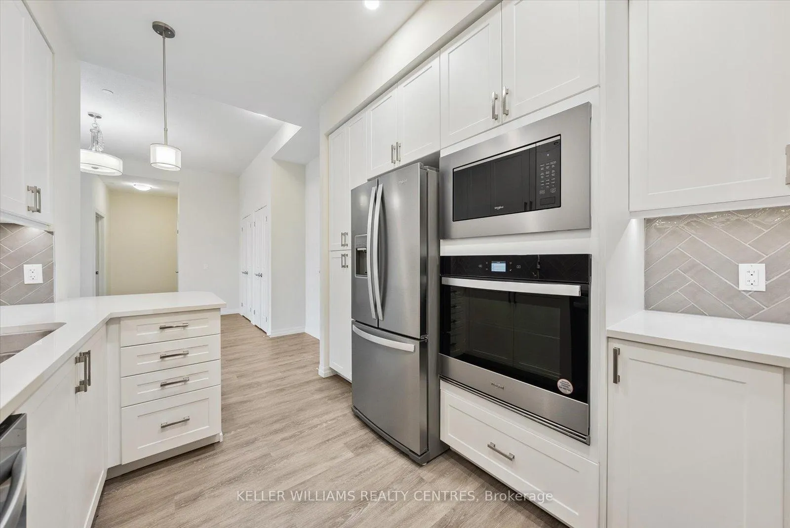 Photo 8 of Unit 702, 460 William Graham Drive, Aurora, Rural Aurora — HOMEH