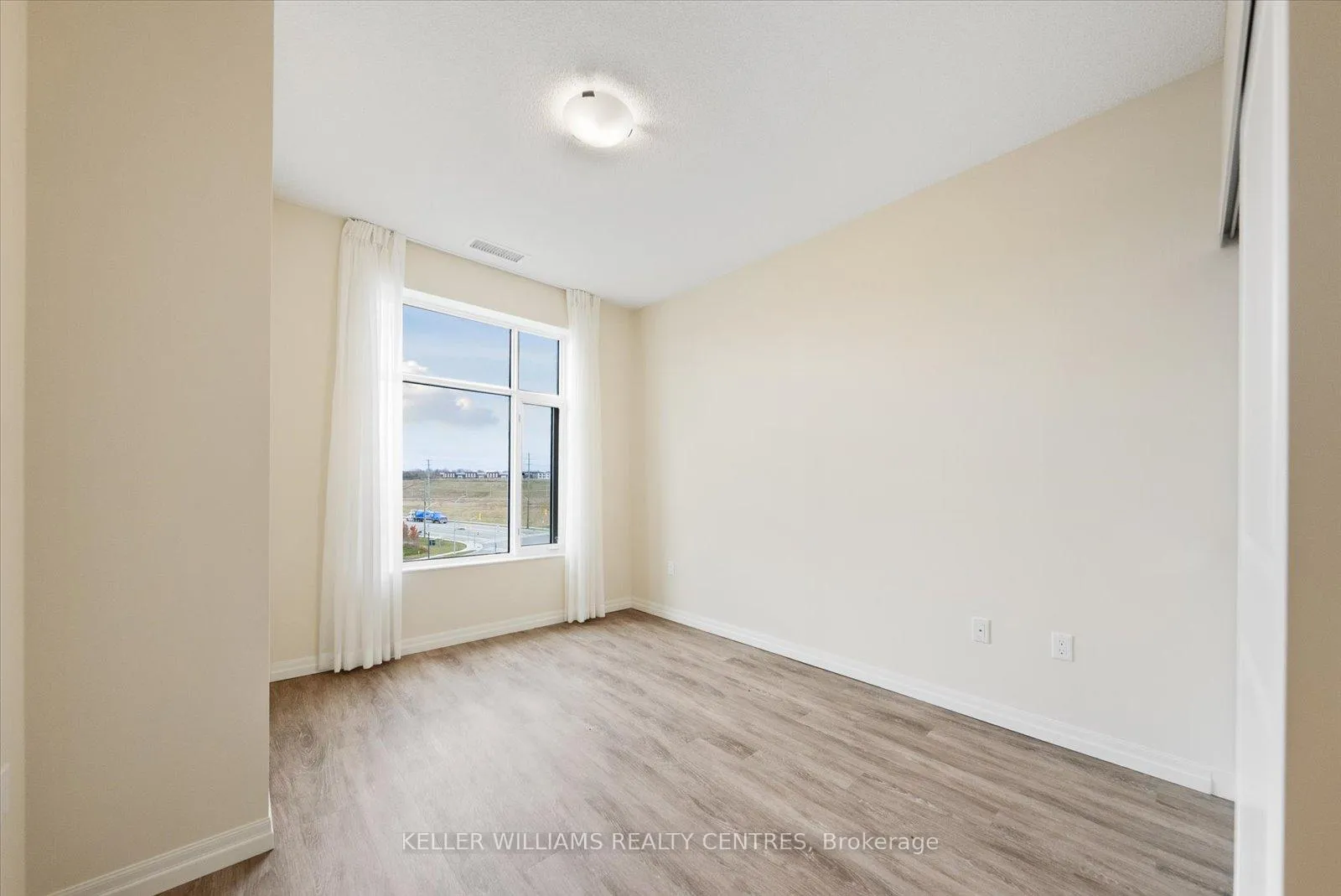 Photo 18 of Unit 702, 460 William Graham Drive, Aurora, Rural Aurora — HOMEH
