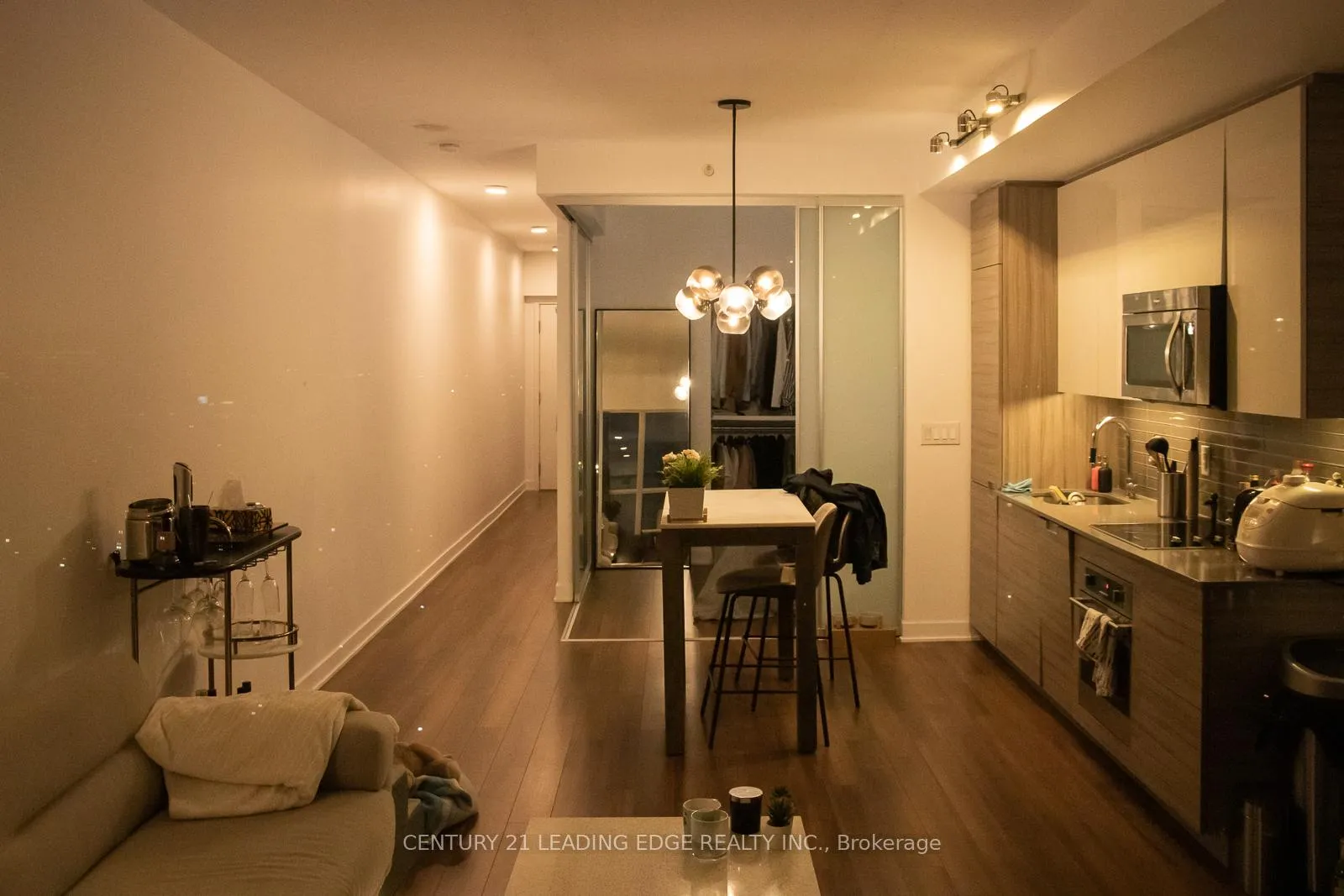 Front of Unit 1605, 210 Simcoe Street