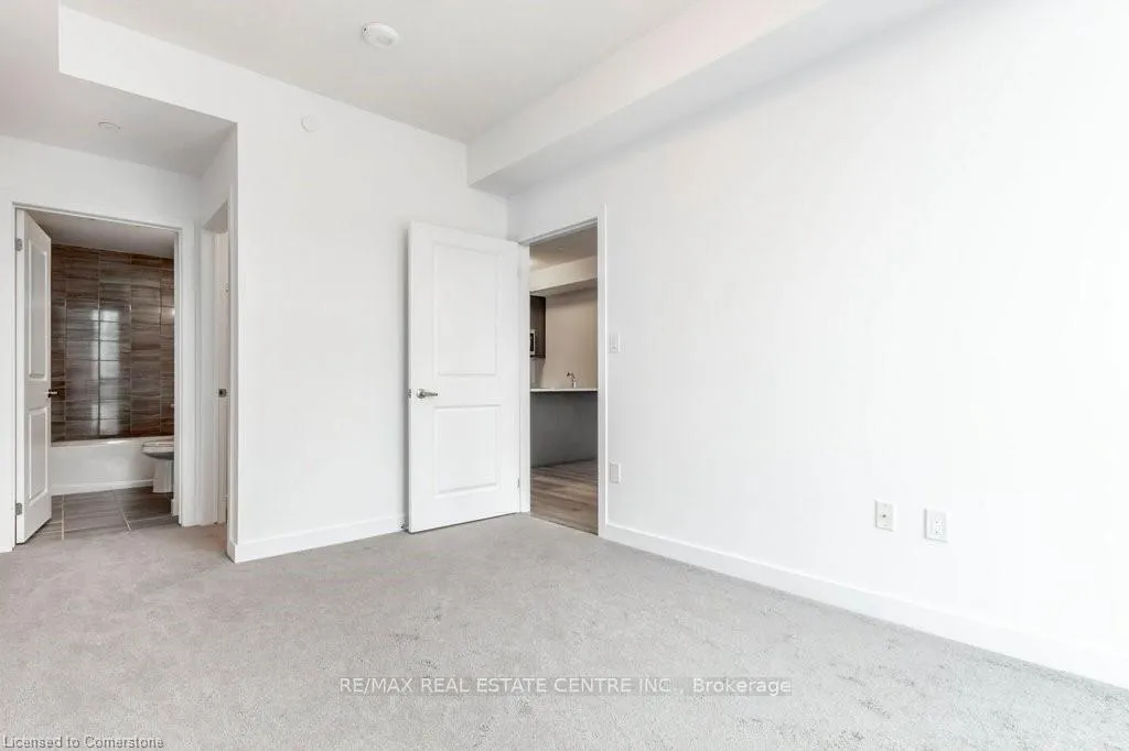 Photo 11 of Unit 1001, 460 Dundas Street E, Hamilton, Waterdown — HOMEH