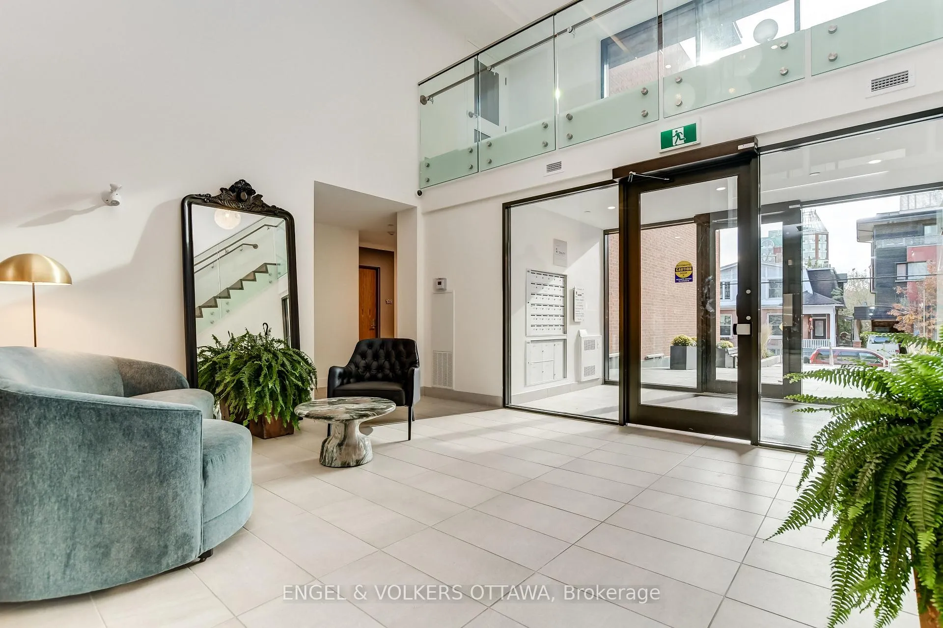Photo 2 of Unit 204, 280 Crichton Street, Ottawa, Lindenlea — HOMEH