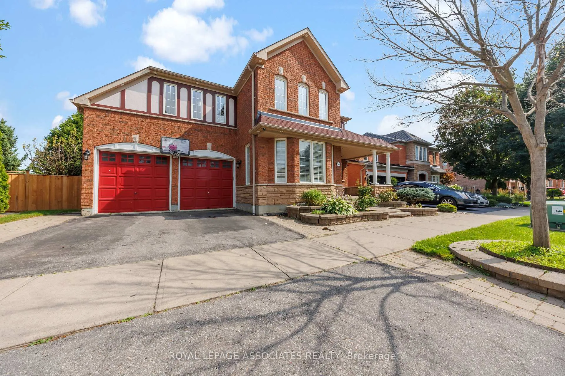Photo 2 of 36 Goodhart Crescent, Ajax, Northwest Ajax — HOMEH