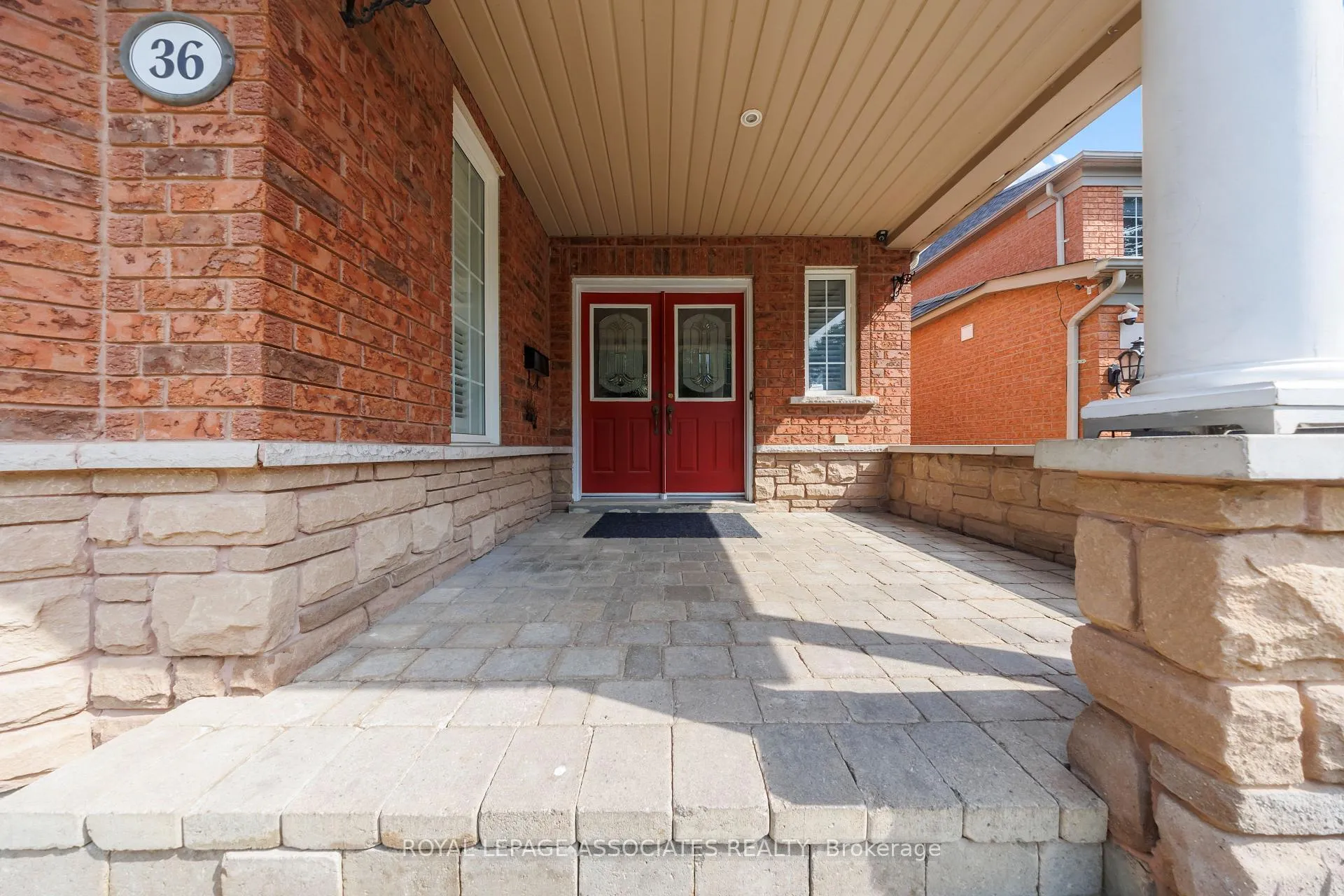 Photo 3 of 36 Goodhart Crescent, Ajax, Northwest Ajax — HOMEH