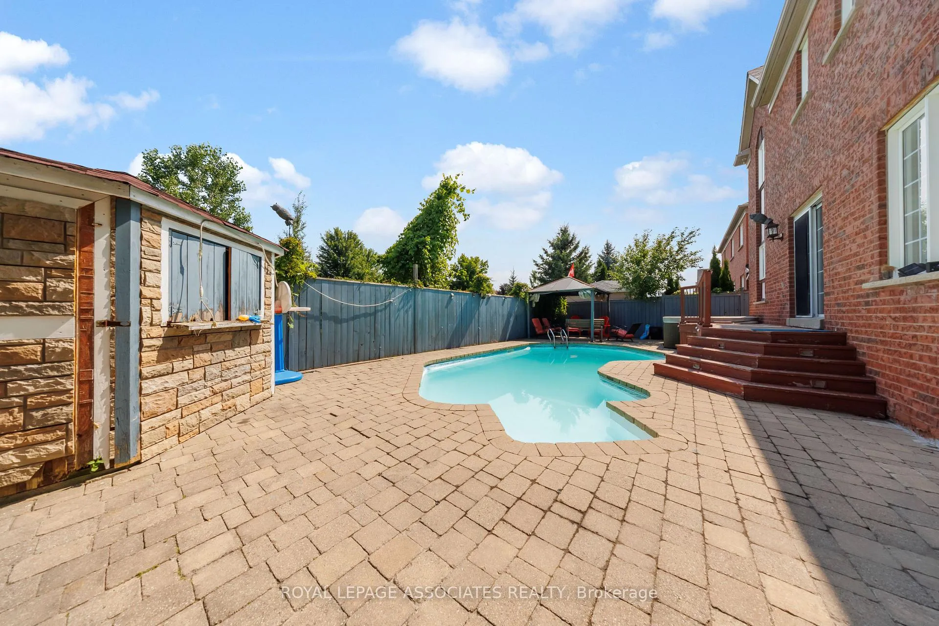 Photo 17 of 36 Goodhart Crescent, Ajax, Northwest Ajax — HOMEH