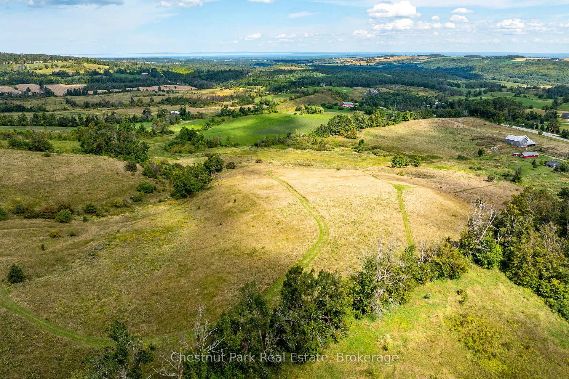 Photo 6 of 2826 Concession 8 S Nottawasaga, Clearview, Rural Clearview — HOMEH