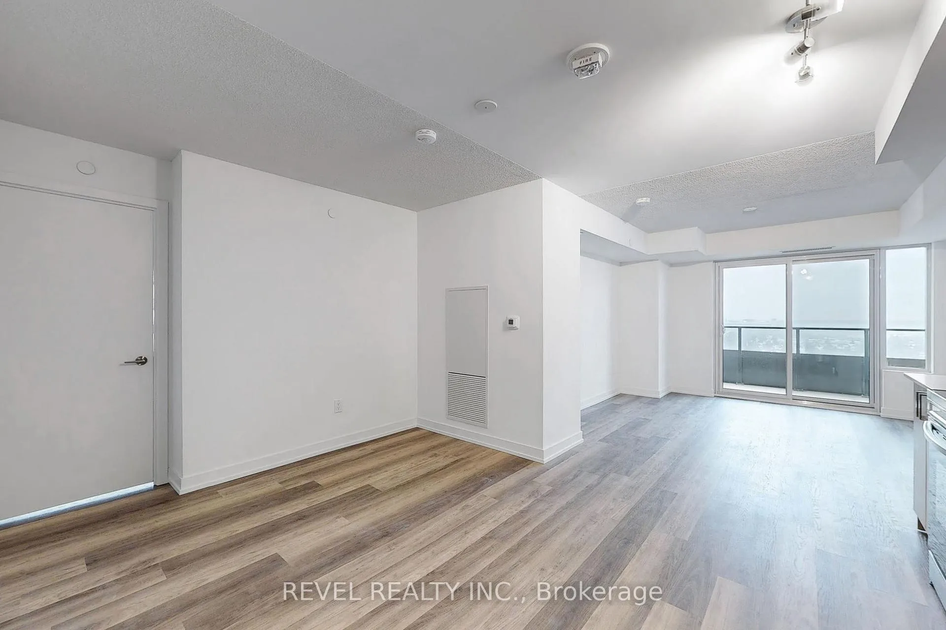 Photo 7 of Unit 2004, 1435 Celebration Drive, Pickering, Bay Ridges — HOMEH