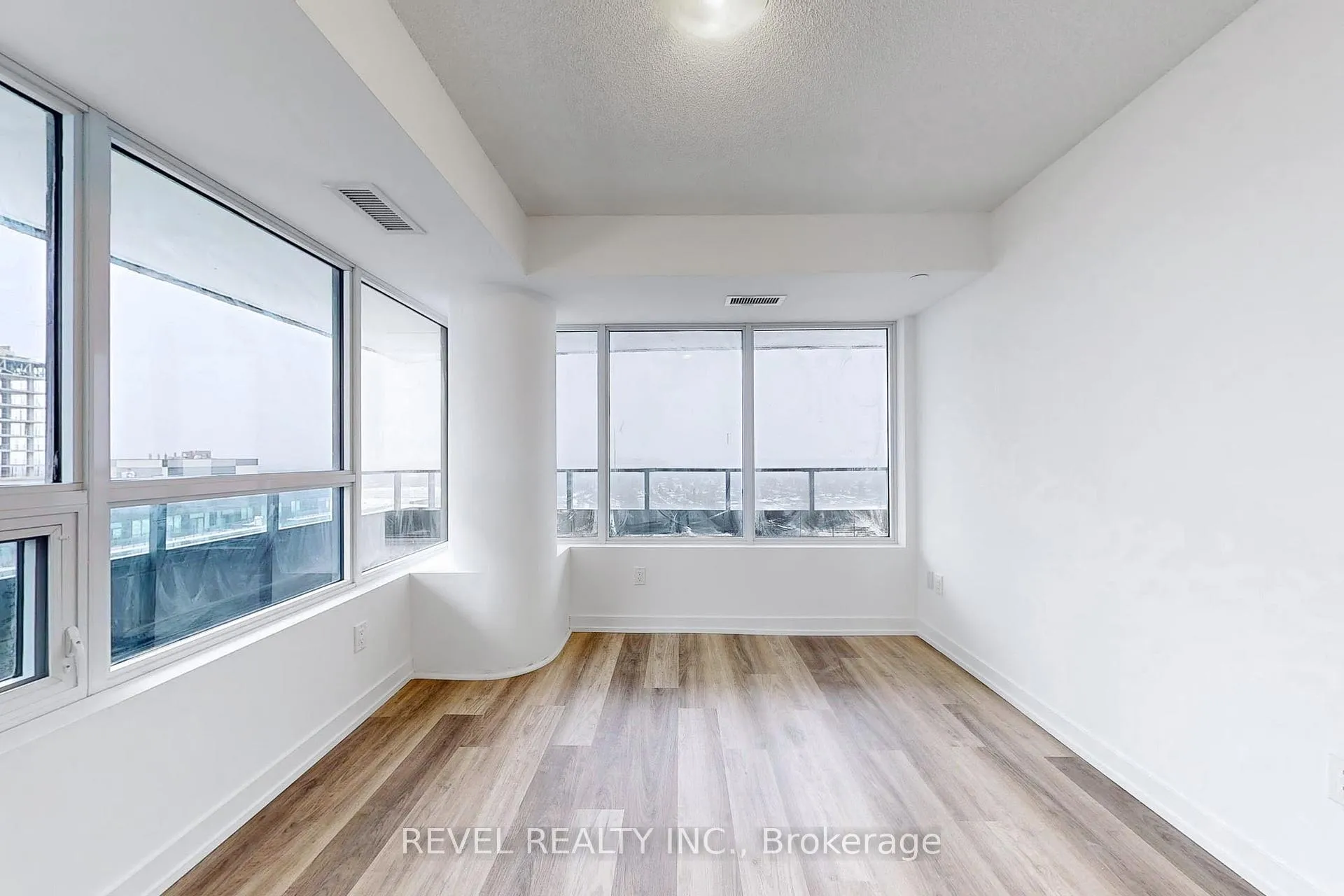 Photo 14 of Unit 2004, 1435 Celebration Drive, Pickering, Bay Ridges — HOMEH