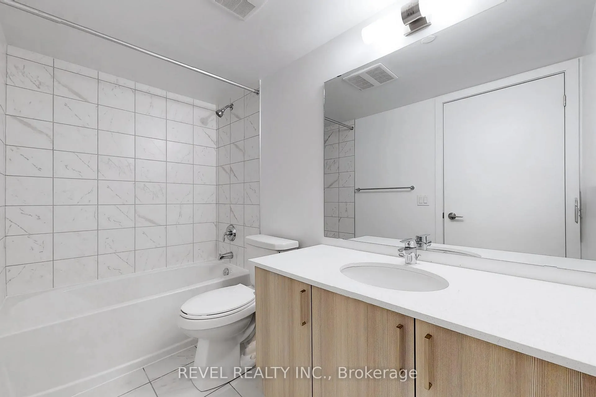 Photo 23 of Unit 2004, 1435 Celebration Drive, Pickering, Bay Ridges — HOMEH