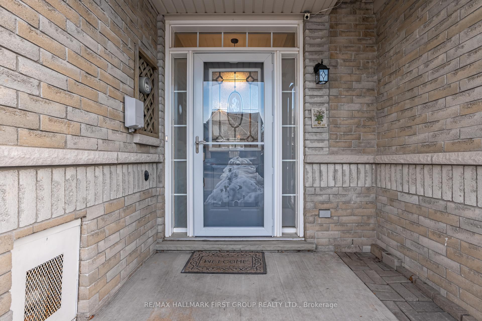 Photo 4 of 99 Silverwood Circle, Ajax, Central East — HOMEH