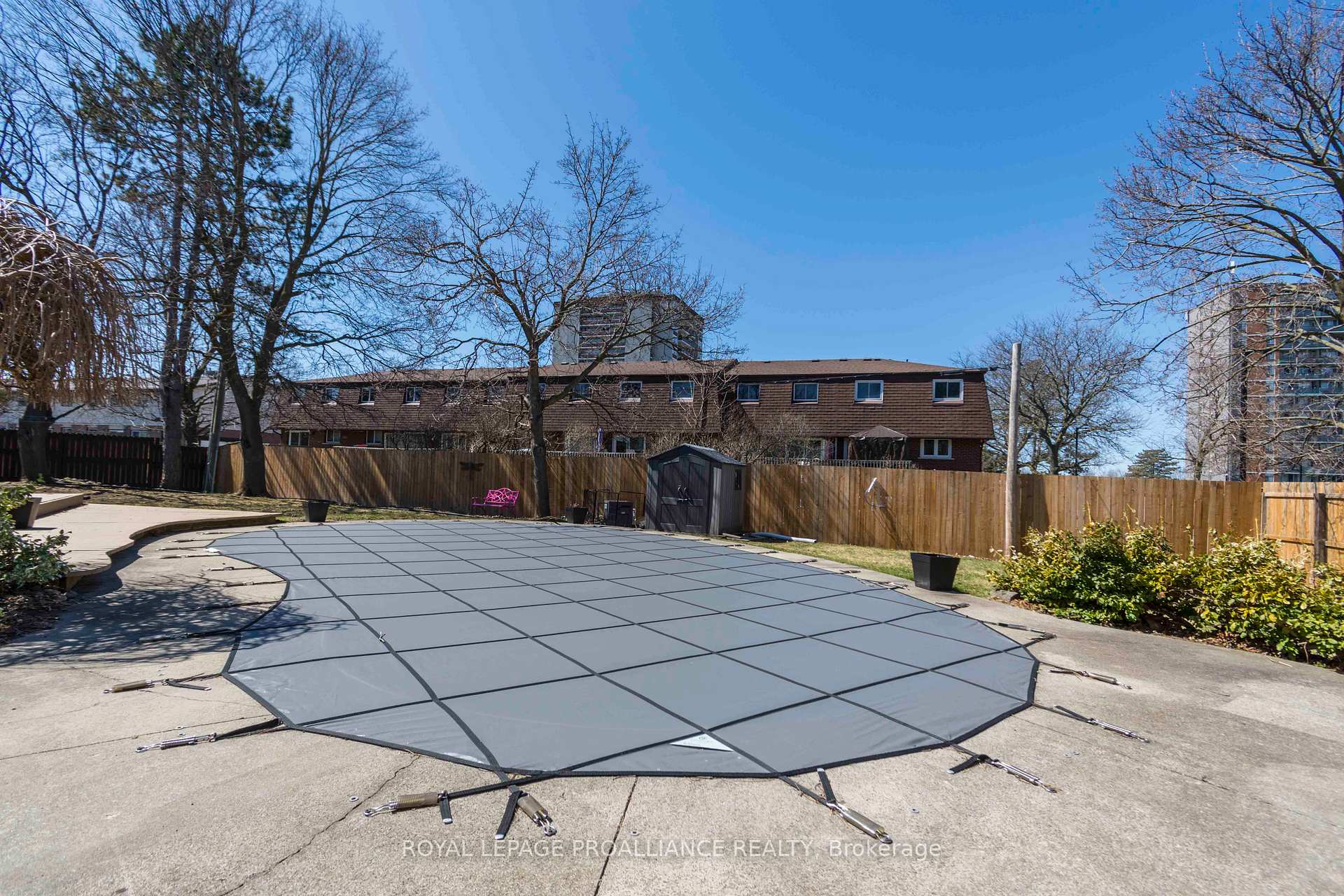 Photo 6 of 20 Hope Crescent, Belleville, Belleville Ward — HOMEH