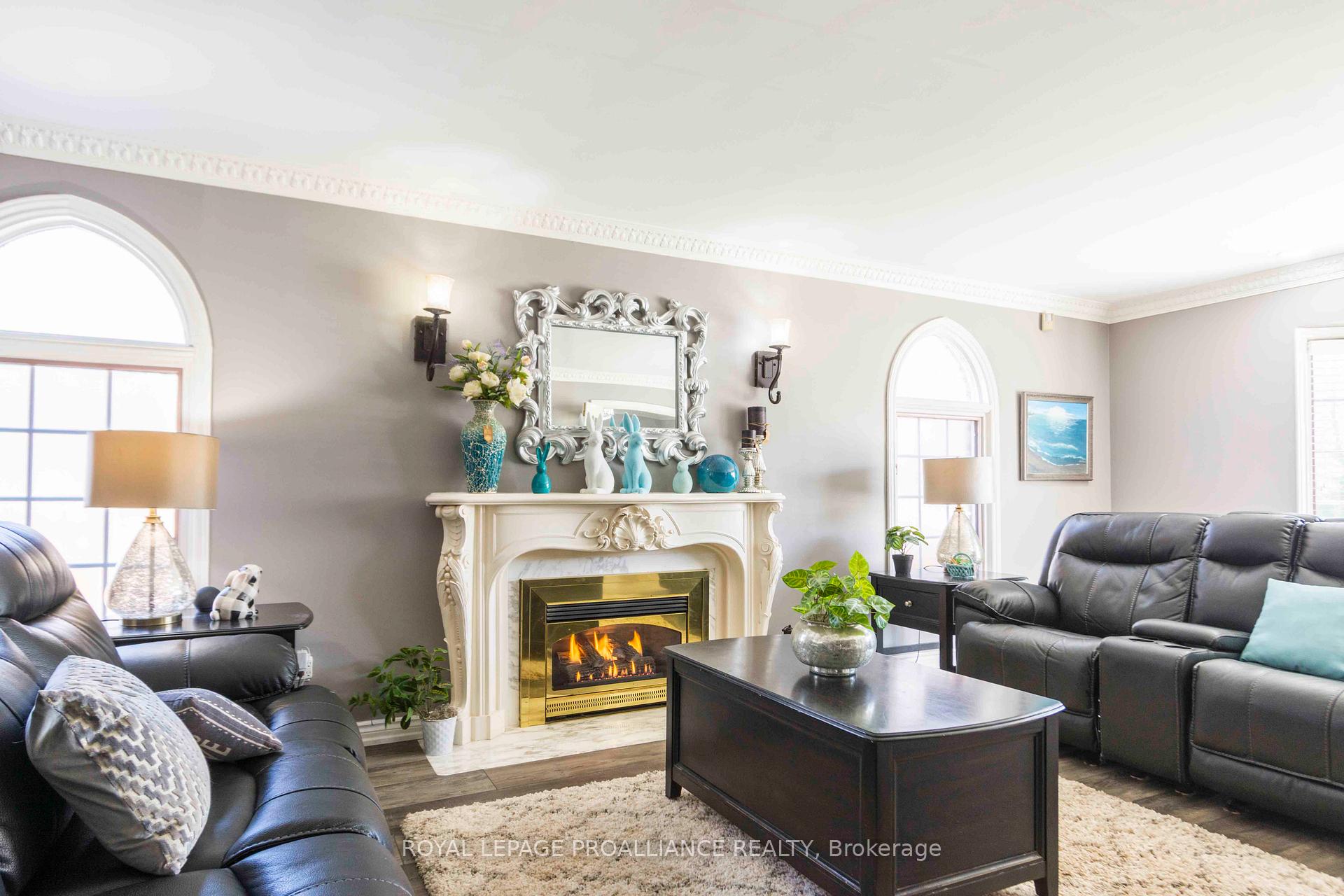 Photo 12 of 20 Hope Crescent, Belleville, Belleville Ward — HOMEH