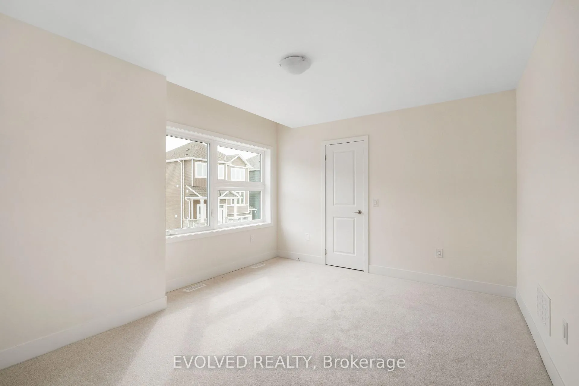 Photo 5 of 8 Hampton Lane, Barrie, Ardagh — HOMEH
