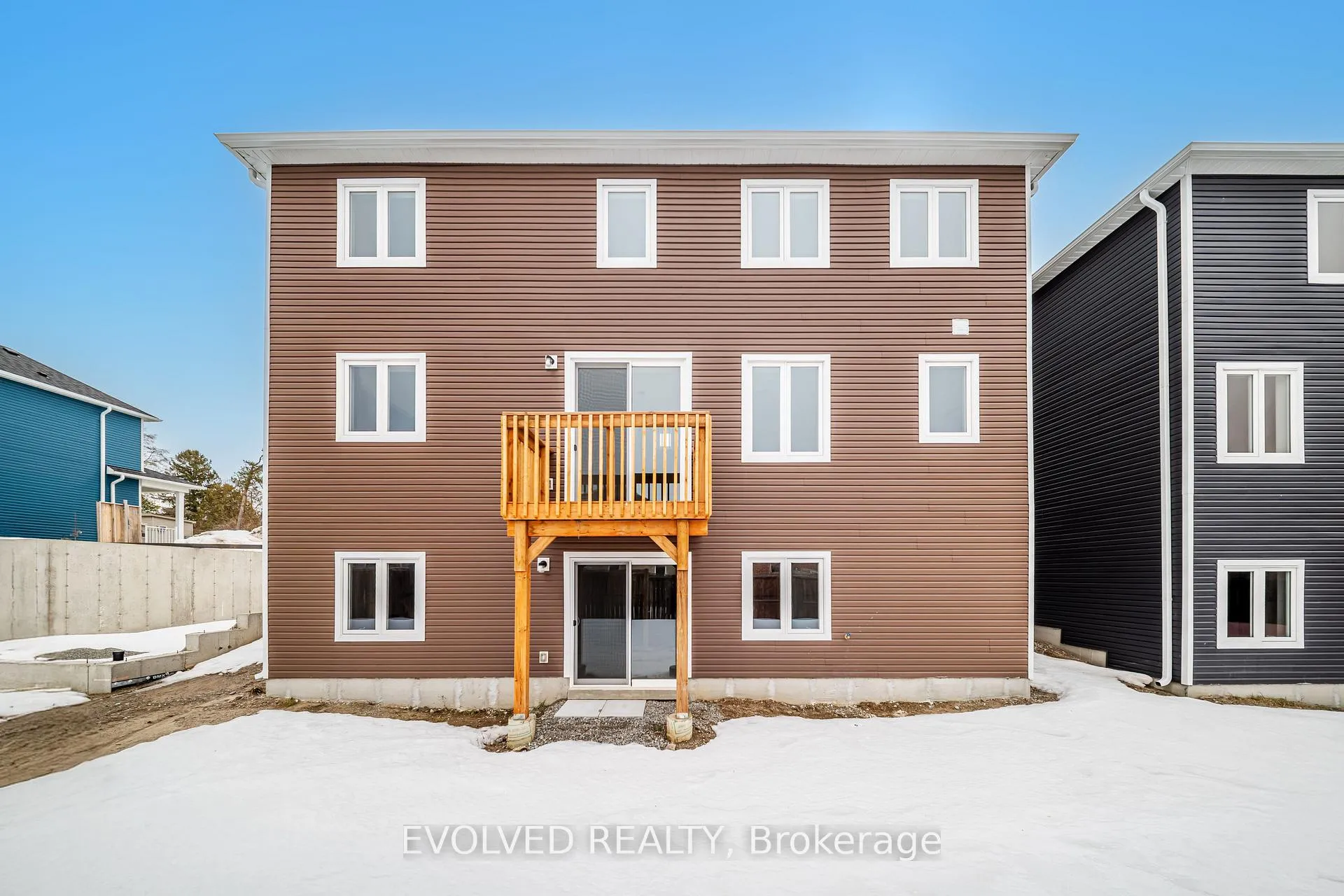 Photo 11 of 8 Hampton Lane, Barrie, Ardagh — HOMEH