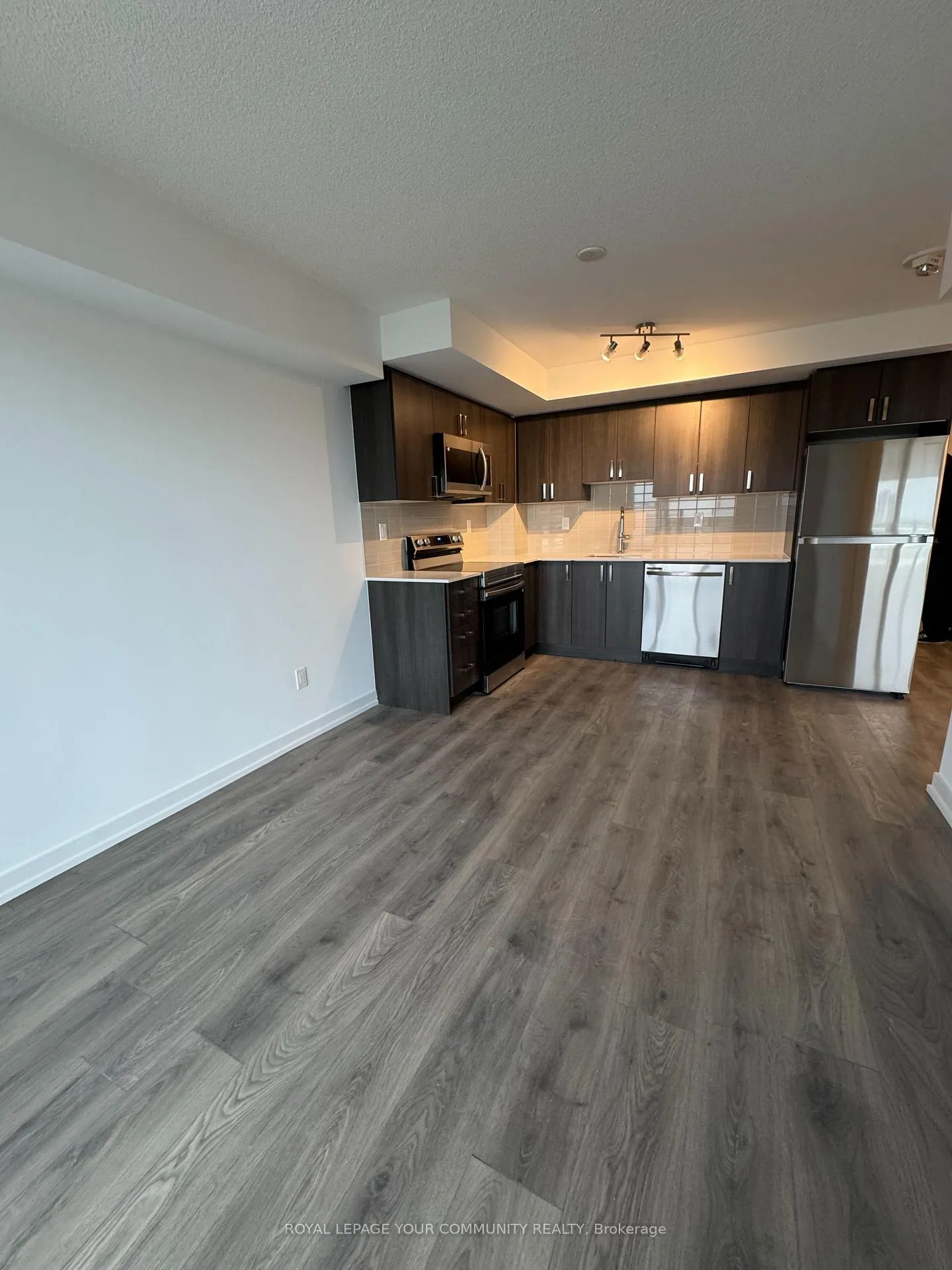 Photo 3 of Unit 1311, 1435 Celebration Drive, Pickering, Bay Ridges — HOMEH