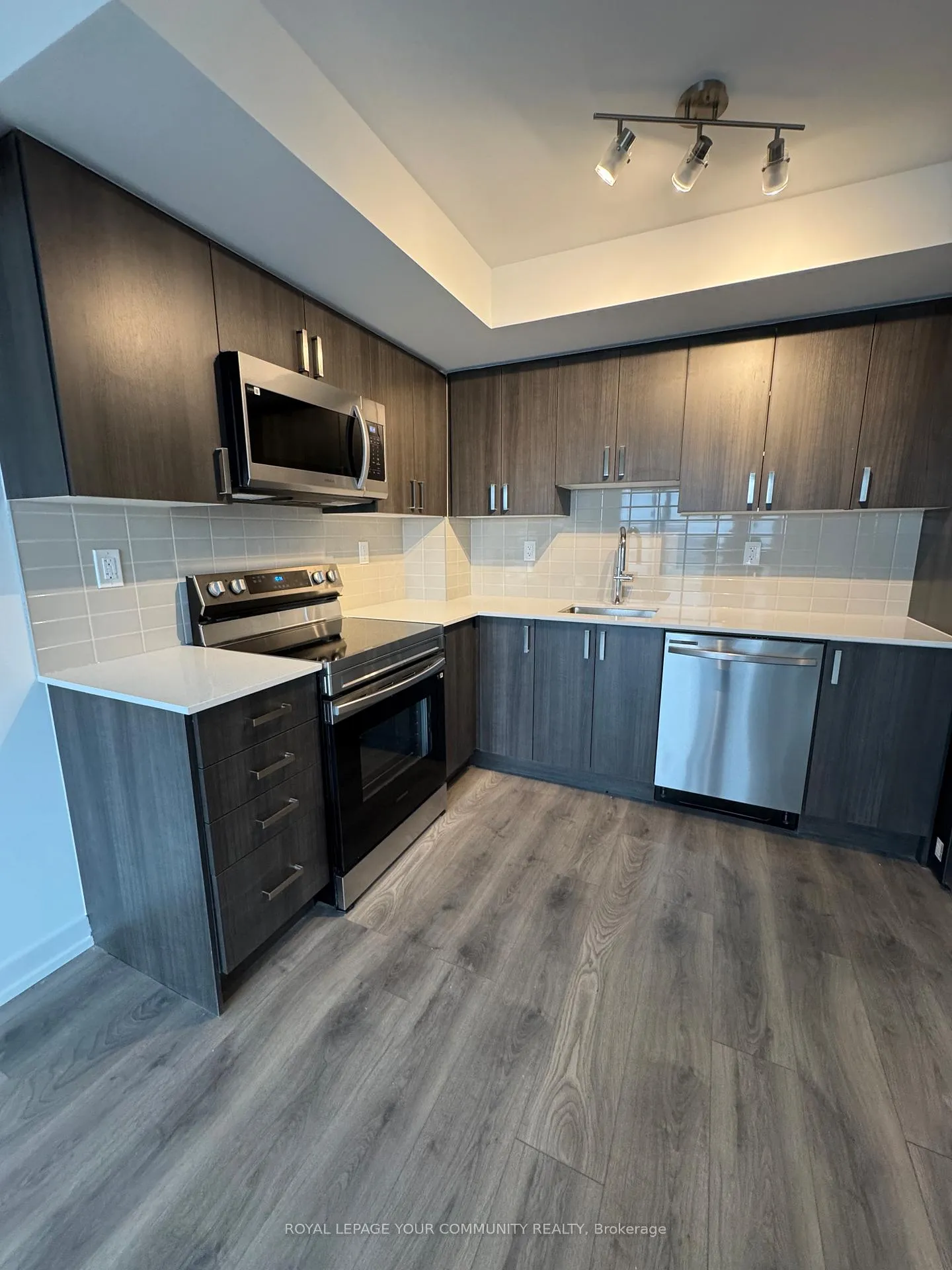 Photo 4 of Unit 1311, 1435 Celebration Drive, Pickering, Bay Ridges — HOMEH