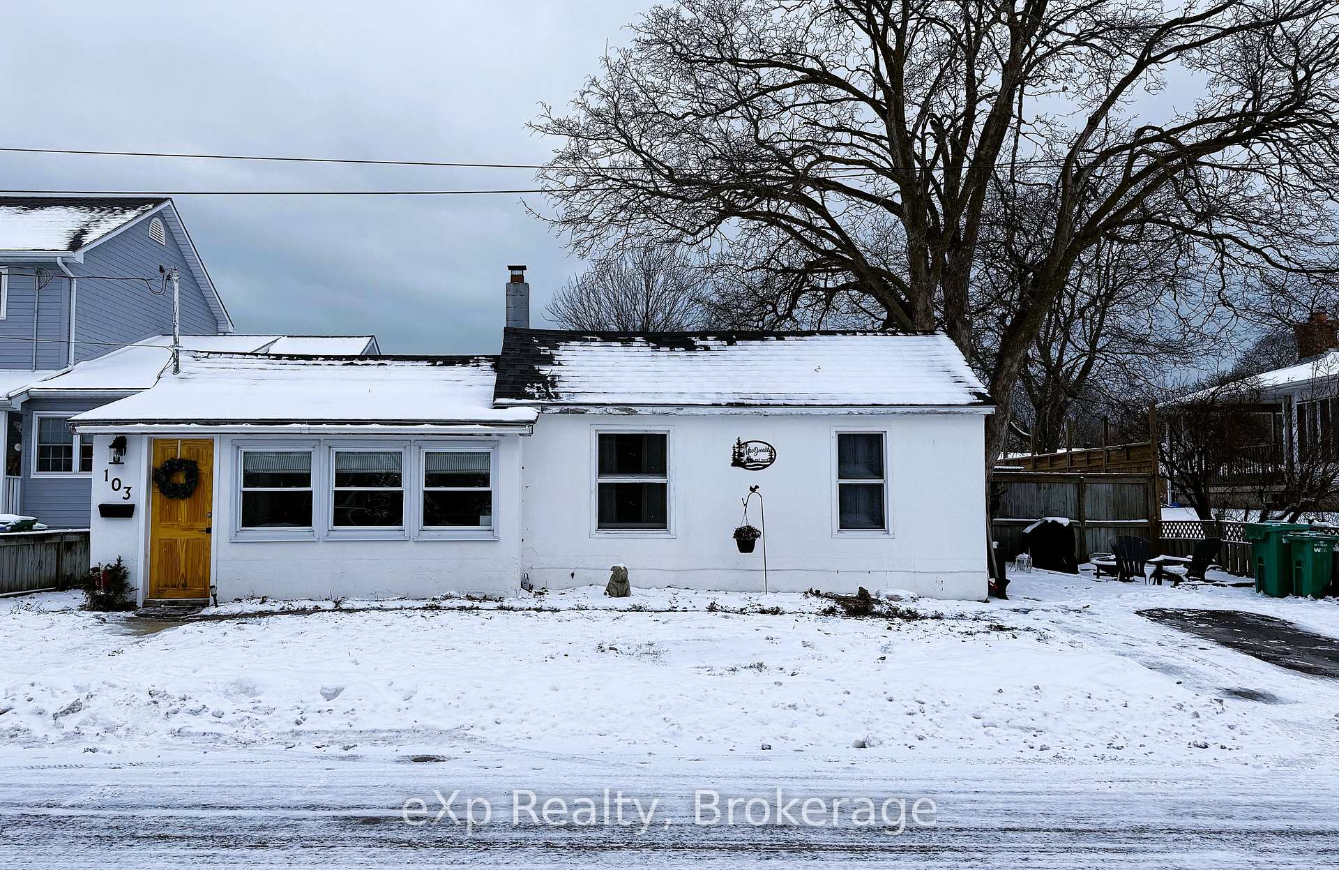 Photo 1 of 103 Albert Street N, Goderich, Goderich (Town) — HOMEH