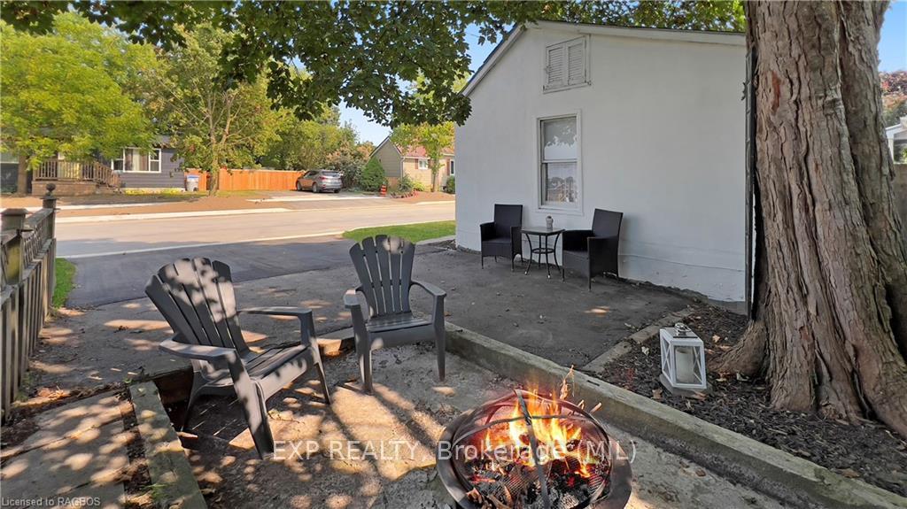 Photo 23 of 103 Albert Street N, Goderich, Goderich (Town) — HOMEH
