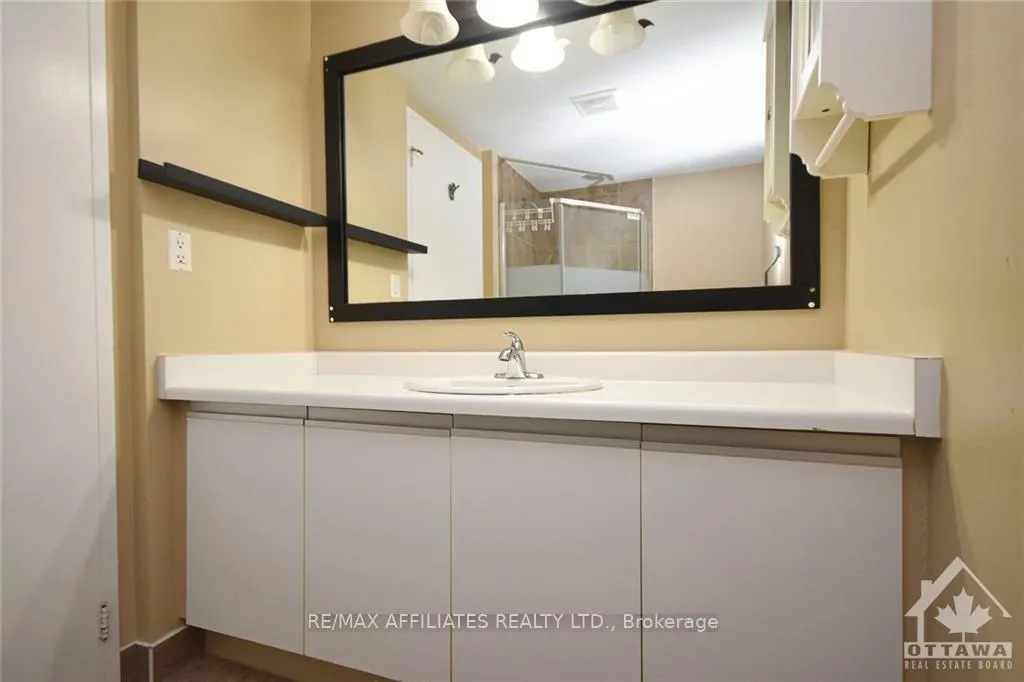 Photo 11 of Unit 512, 2760 Carousel Crescent, Ottawa, Emerald Woods/Sawmill Creek — HOMEH