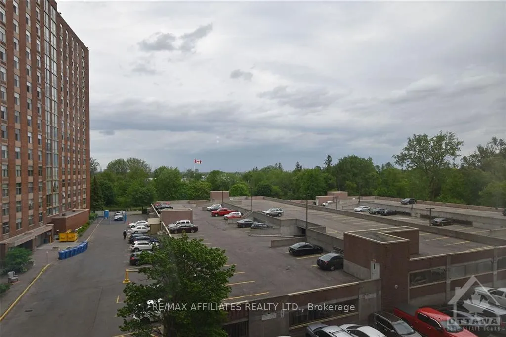 Photo 17 of Unit 512, 2760 Carousel Crescent, Ottawa, Emerald Woods/Sawmill Creek — HOMEH