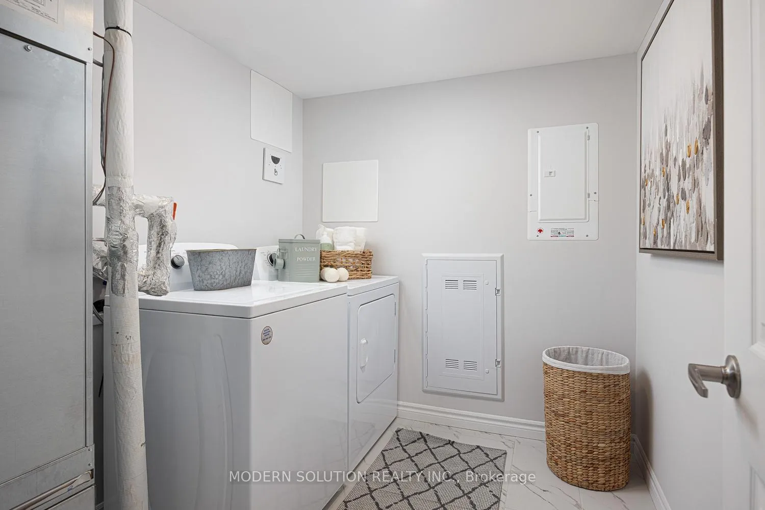 Photo 3 of Unit 615, 425 Watson Parkway N, Guelph, Grange Road — HOMEH