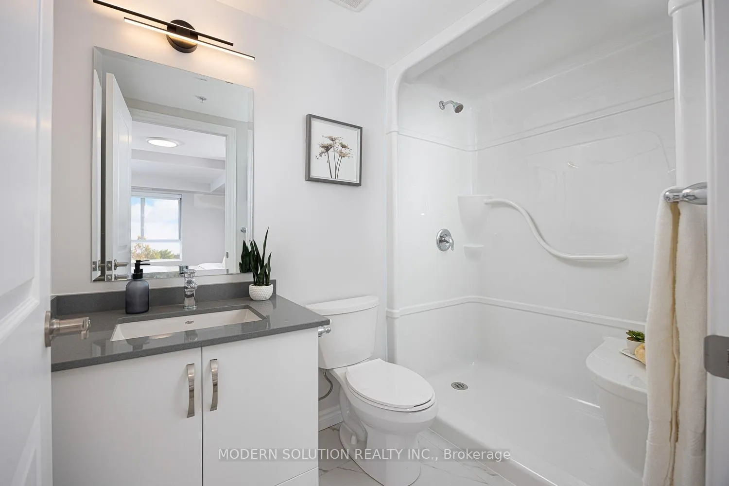 Photo 4 of Unit 615, 425 Watson Parkway N, Guelph, Grange Road — HOMEH