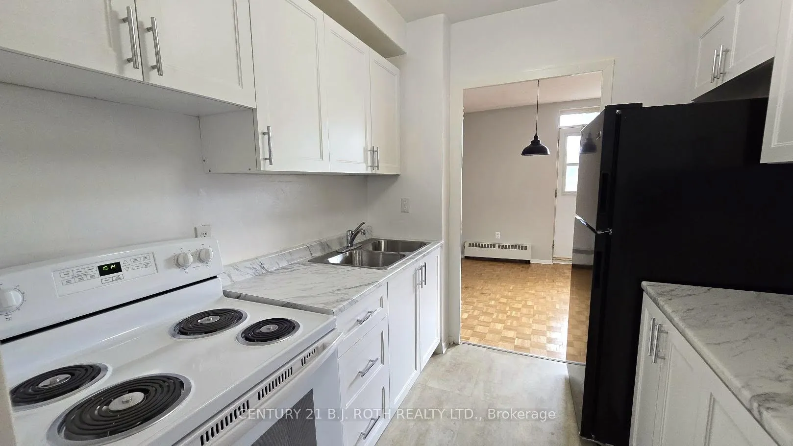 Photo 5 of Unit 507, 37 Peel Street, Barrie, City Centre — HOMEH