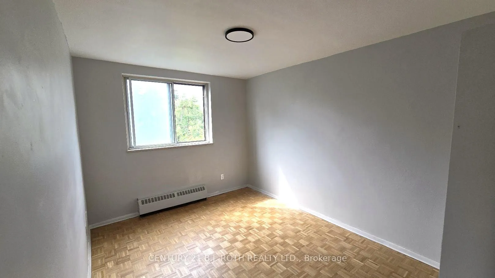 Photo 10 of Unit 507, 37 Peel Street, Barrie, City Centre — HOMEH