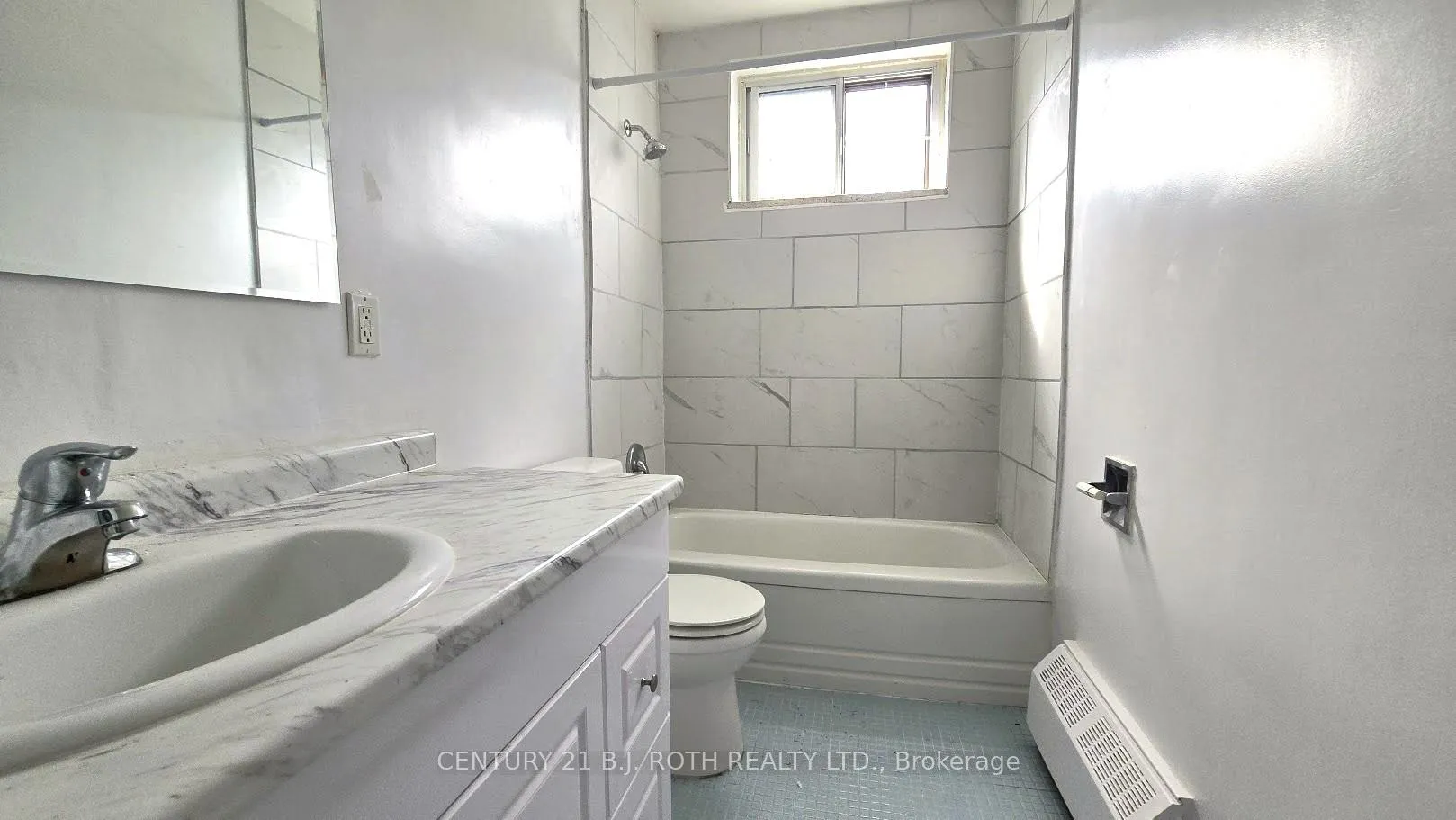 Photo 12 of Unit 507, 37 Peel Street, Barrie, City Centre — HOMEH