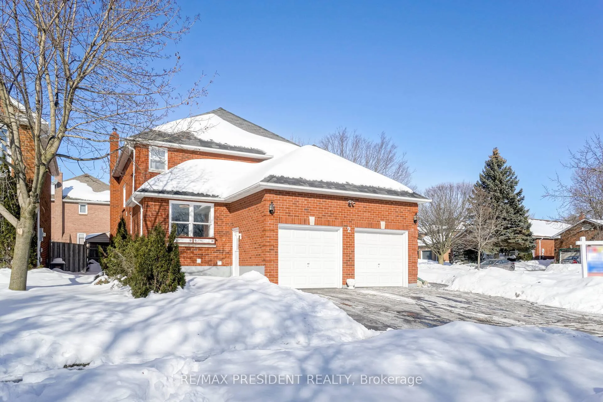Photo 1 of 2 White Cliffe Drive, Clarington, Courtice — HOMEH