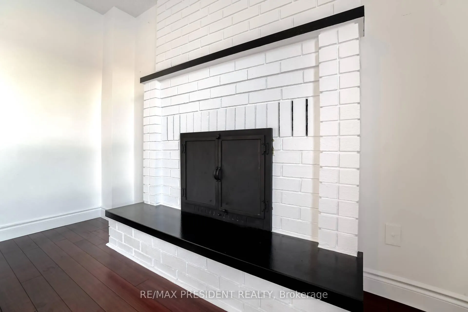 Photo 13 of 2 White Cliffe Drive, Clarington, Courtice — HOMEH