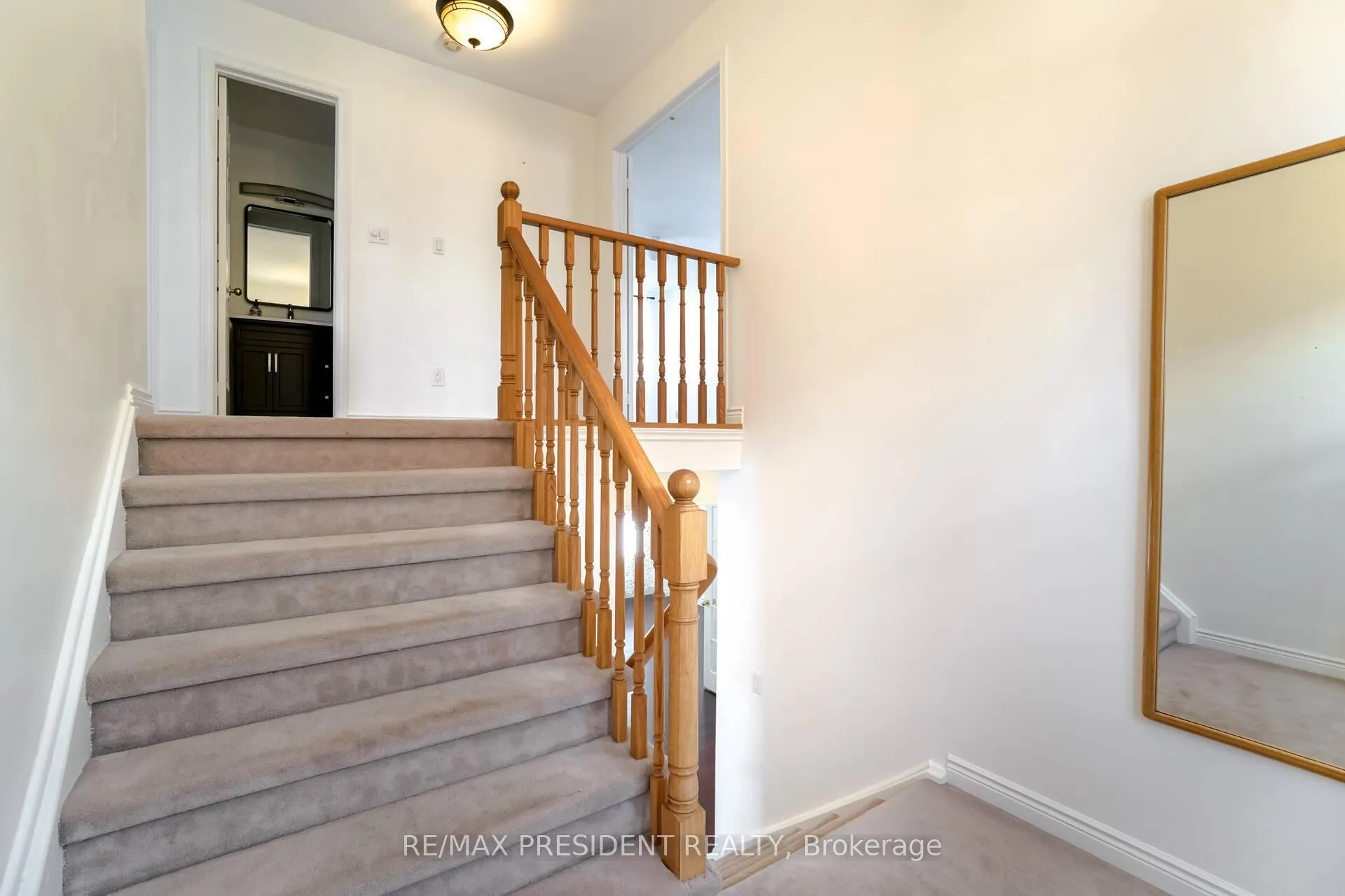 Photo 29 of 2 White Cliffe Drive, Clarington, Courtice — HOMEH