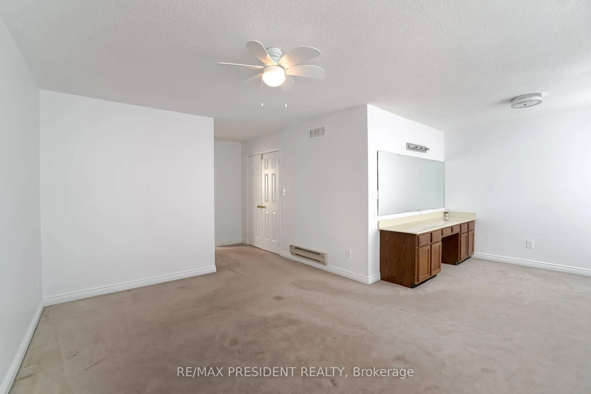 Photo 32 of 2 White Cliffe Drive, Clarington, Courtice — HOMEH