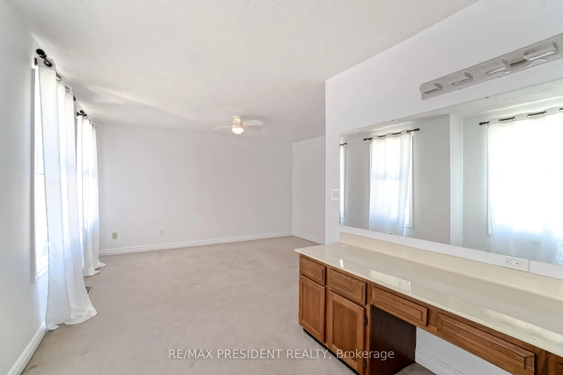 Photo 34 of 2 White Cliffe Drive, Clarington, Courtice — HOMEH
